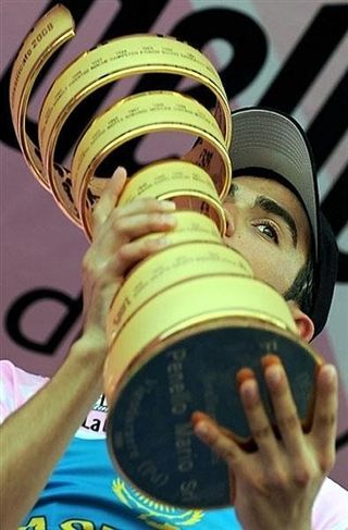 Contador with his Giro trophy