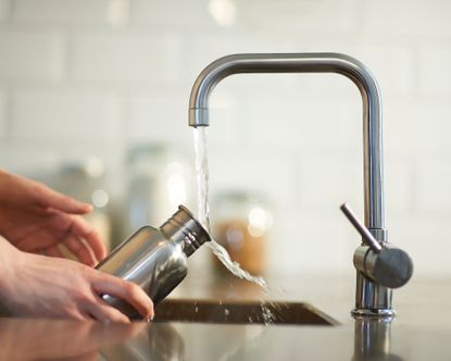 Kitchen faucet with chrome finish