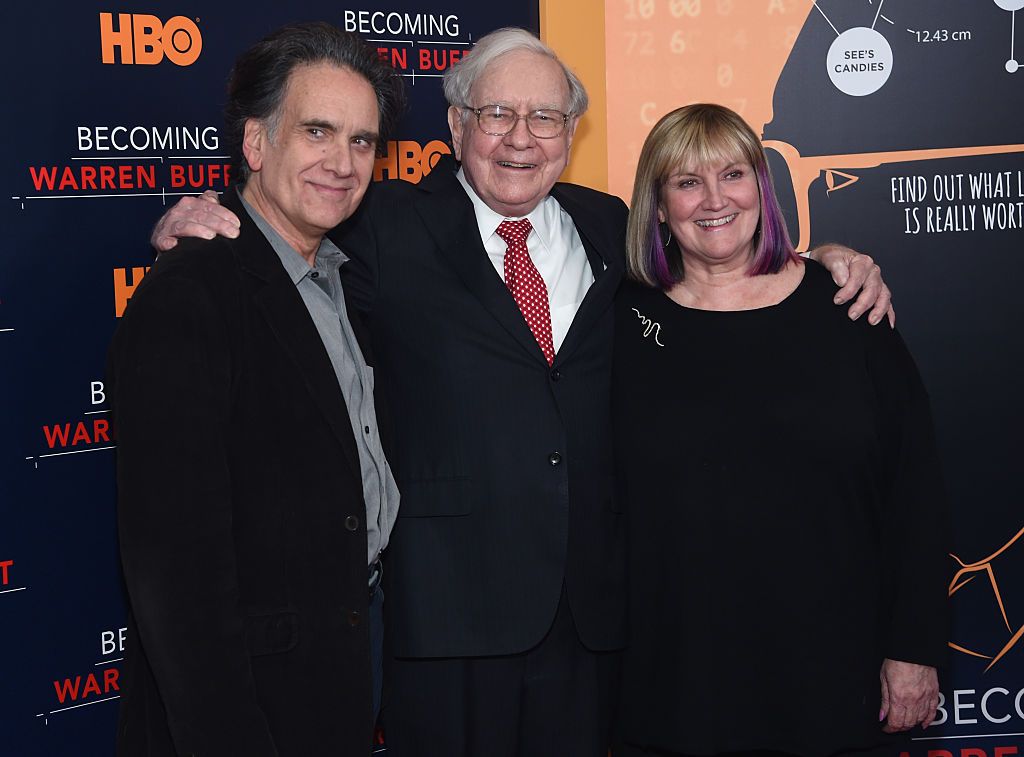 Peter Buffett, Warren Buffett, and Susie Buffett attend &#039;Becoming Warren Buffett&#039; World Premiere at The Museum of Modern Art on January 19, 2017 in New York City. (Photo by Jamie McCarthy/Getty Images)