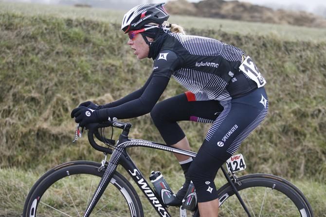 Ellen van Dijk put three minutes into the chase in Le Samyn