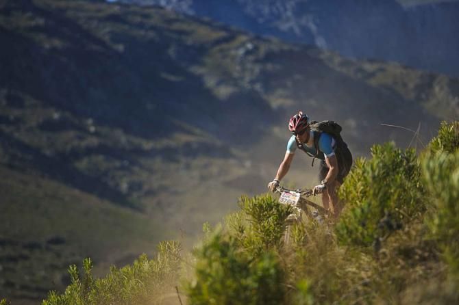 Danie Scoltz of Team Pap 'n Vleis descends during stage 5