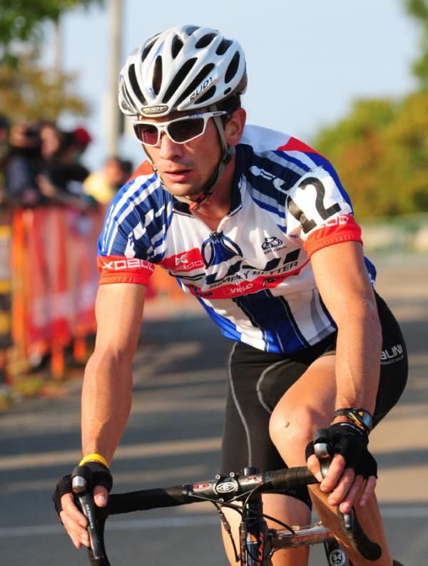 Davide Frattini (Team Fuji) en route to a 12th place finish.