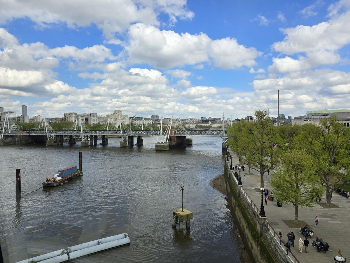 iPhone 15 Pro Max vs. Galaxy S24 Ultra vs. Pixel 8 Pro London Eye photos