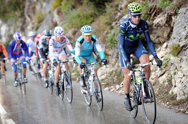 Lopez Garcia (Movistar) at the front on a rainy day