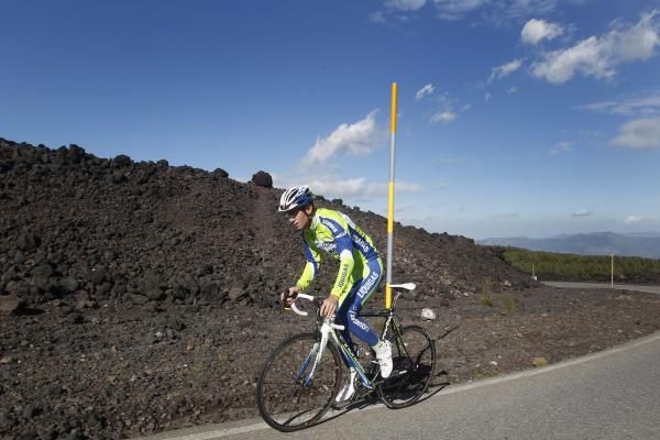 Vincenzo Nibali (Liquigas) did battle with the wind on the way up Mount Etna.