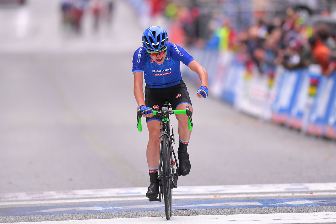 Elena Pirrone wins the junior road race world title