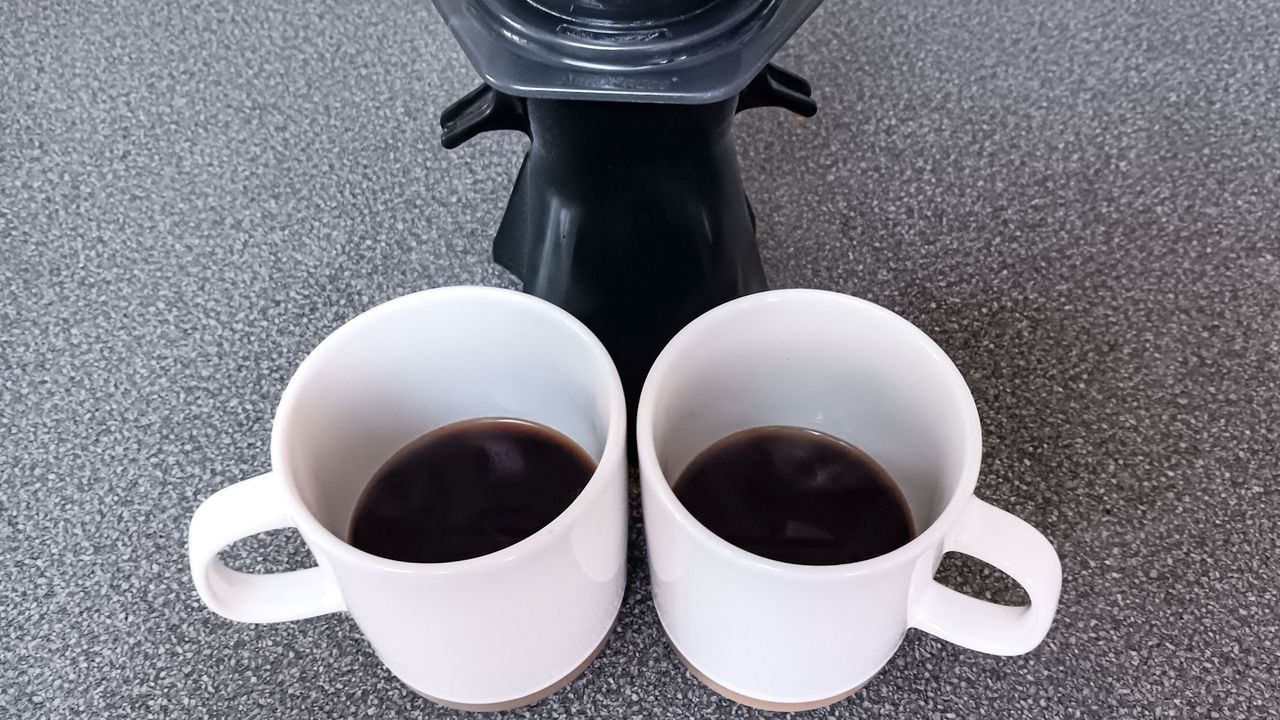 2POUR Dual Brew AeroPress accessory