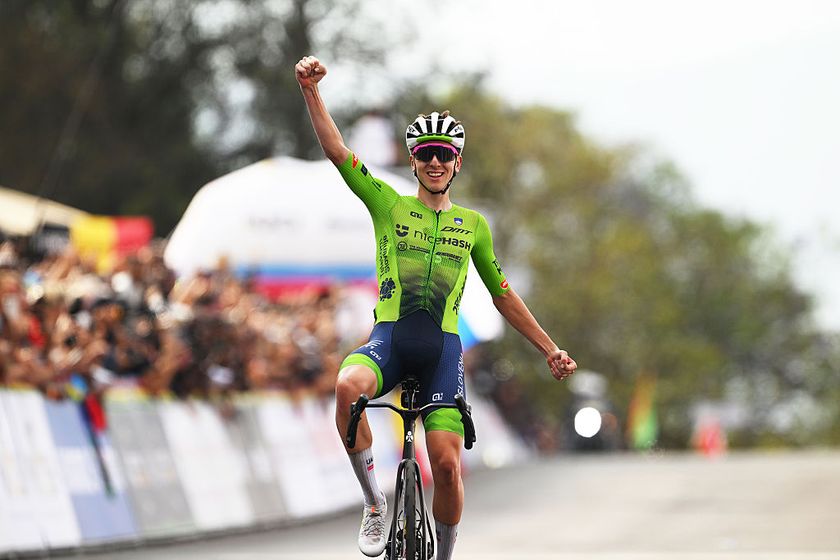 KIGALI, RWANDA - SEPTEMBER 28: Gold medalist Tadej Pogacar and Team Slovenia celebrates winning during the 98th UCI Cycling World Championships Kigali 2025, Men Elite Road Race a 267.5km race from Kigali to Kigali on September 28, 2025 in Kigali, Rwanda. (Photo by Dario Belingheri/Getty Images)