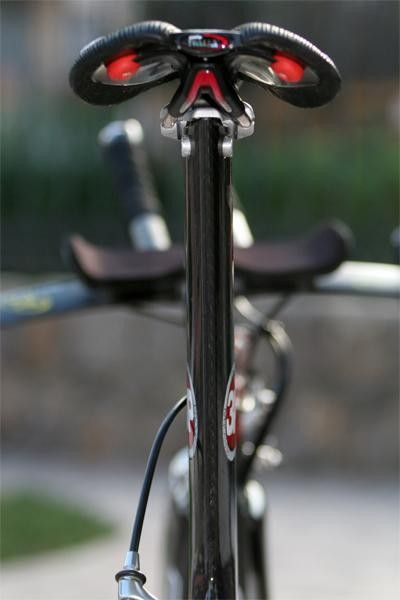 The aero seat tube rides up to meet the saddle, making further savings in weight