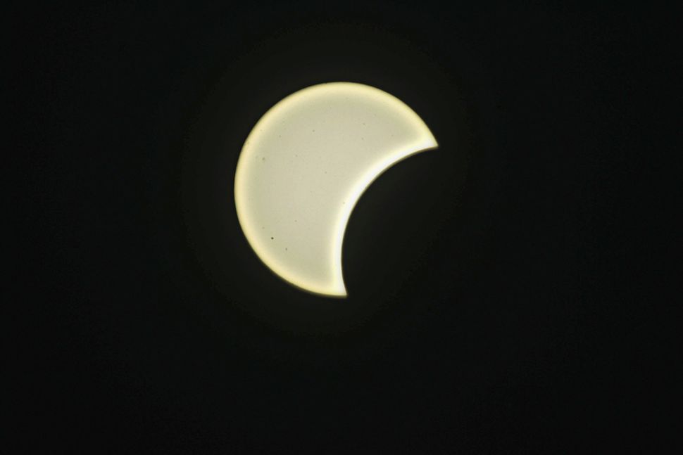 Amazing Solar Eclipse Pictures from Around the World | Space