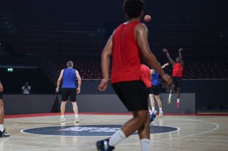 Canon EOS R1 sample image: an action shot of basketball players