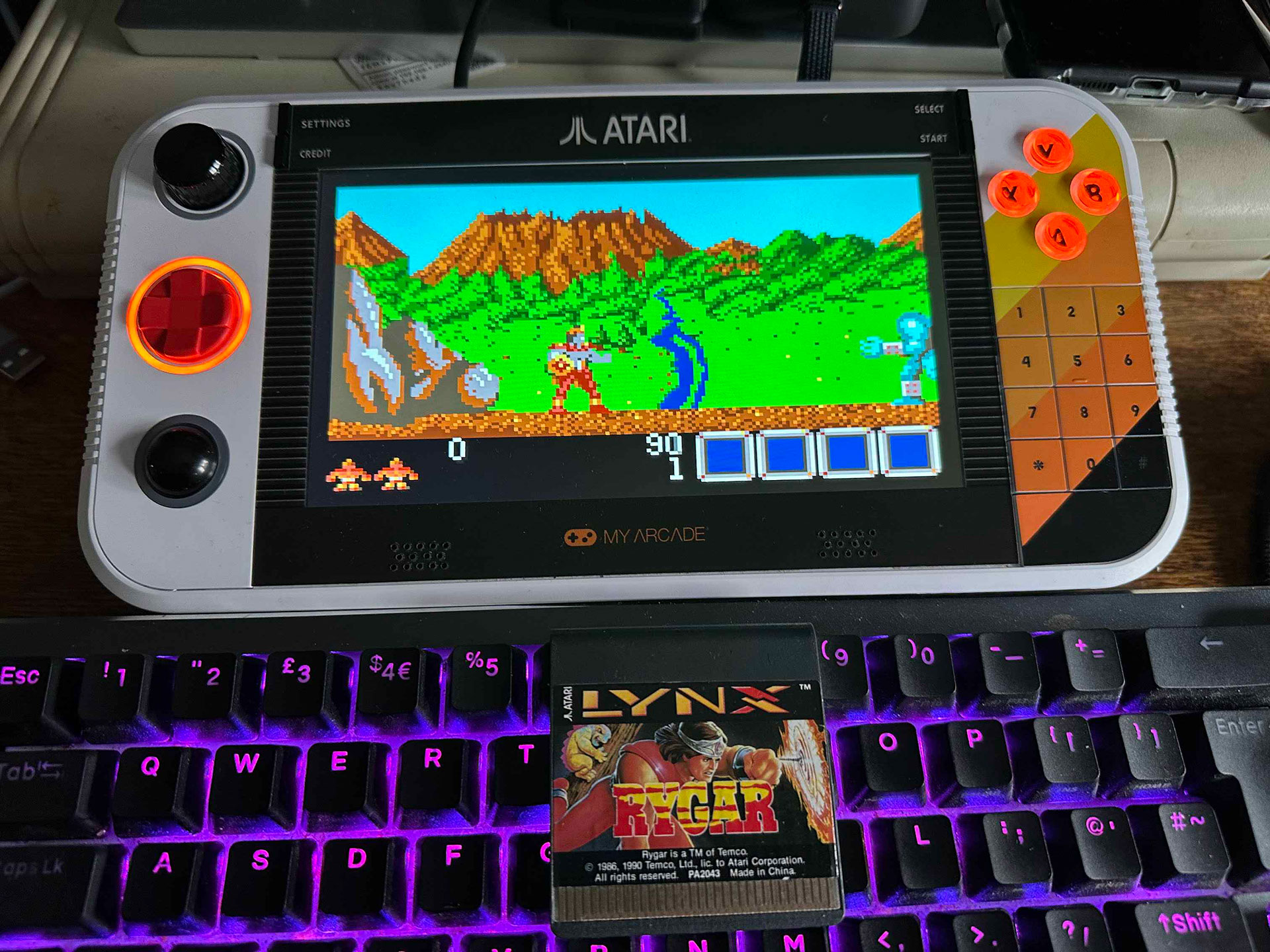 Atari Gamestation Go with games from SD card