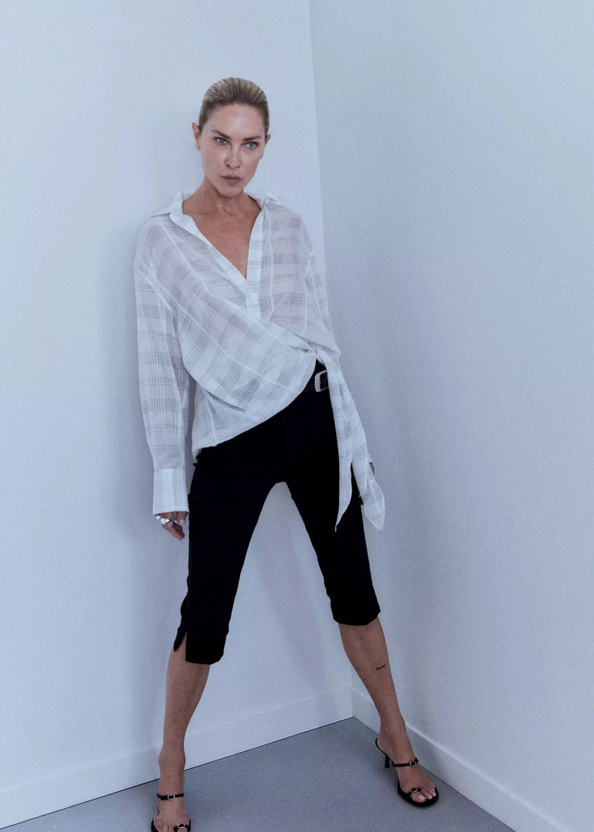 Capri Trousers With Belt - Women | Mango United Kingdom