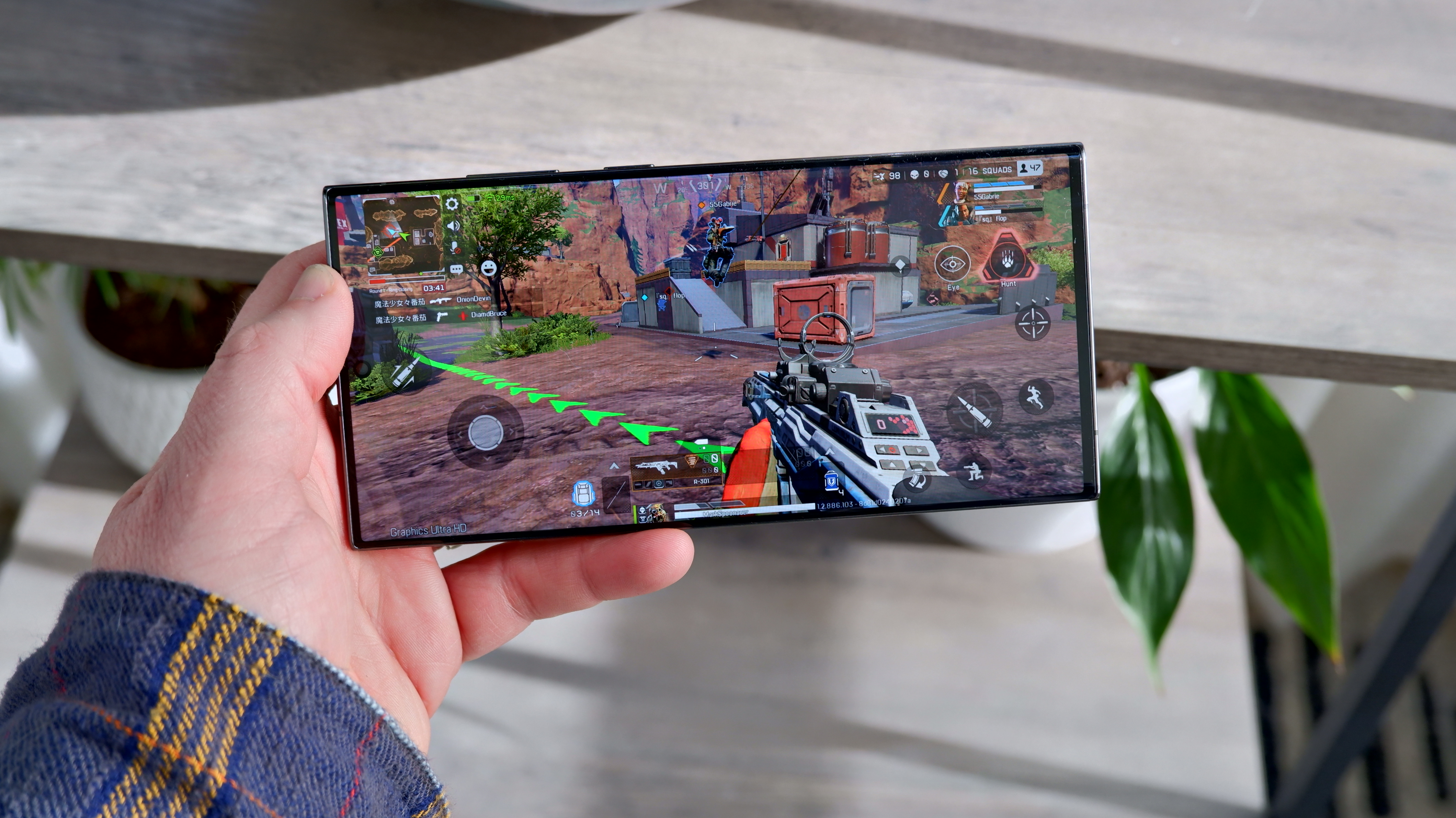 Samsung Galaxy S23 Ultra Jouant À Apex Legends