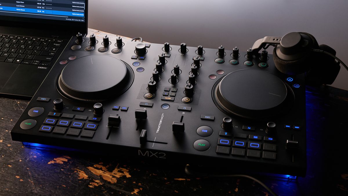Traktor MX2