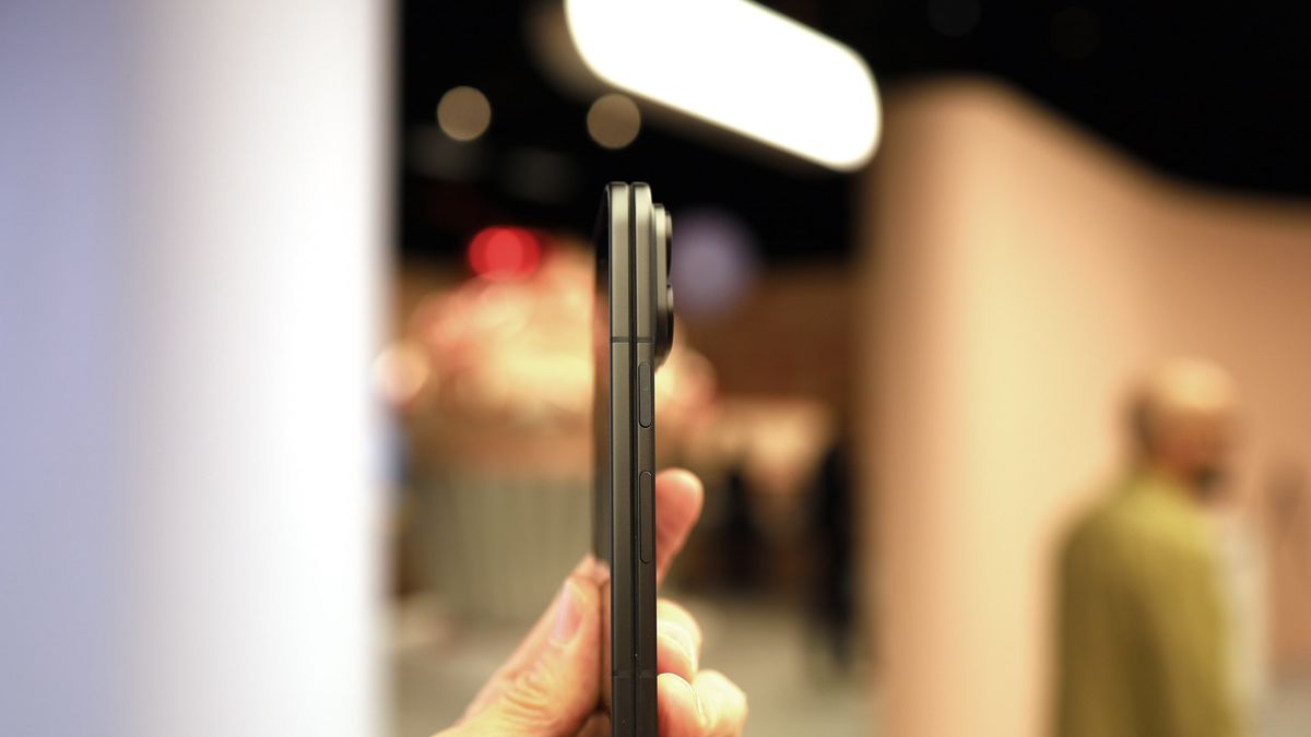 Google Pixel 11 Pro Fold HANDS ON