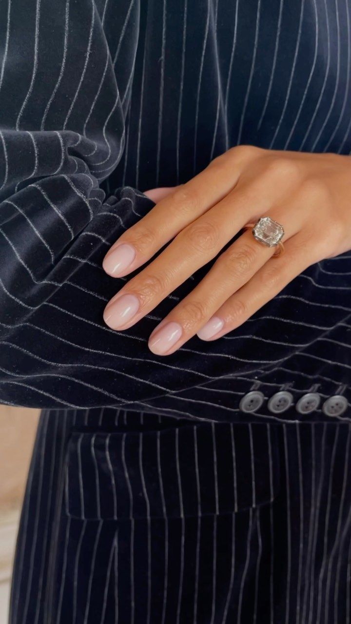 "Bubble Bath" Nails Are the Timeless Nail Trend for Expensive-Looking Nails | Who What Wear