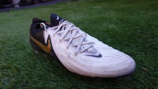 Nike Phantom GX 2 Elite football boots soccer cleats