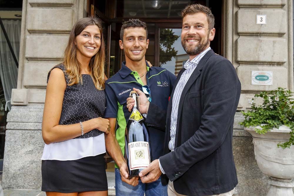 Adrian Malori with his wife Elisa and Cristian Salvato of the Italian ACCPI riders assocation