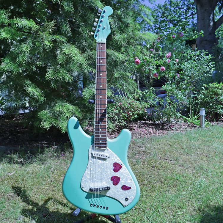 Courtney Love Fender Venus