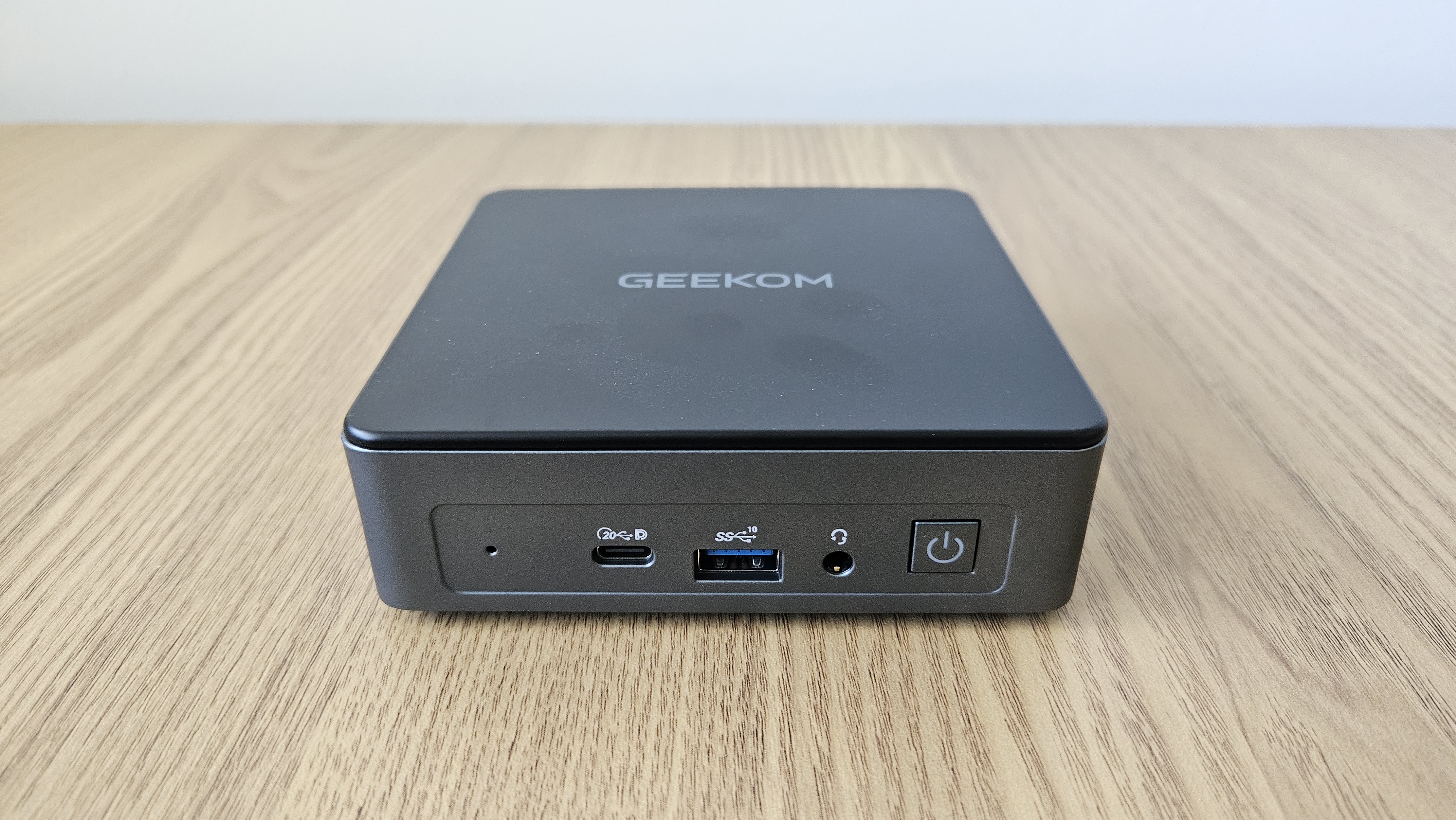 The Geekom Air12 2026 Edition on a desk