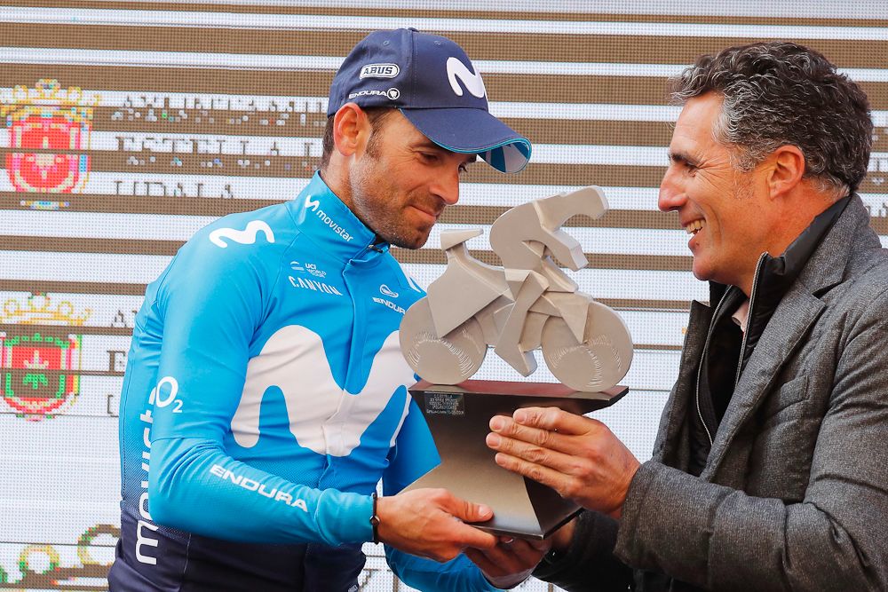 Miguel Indurain congratulates Alejandro Valverde