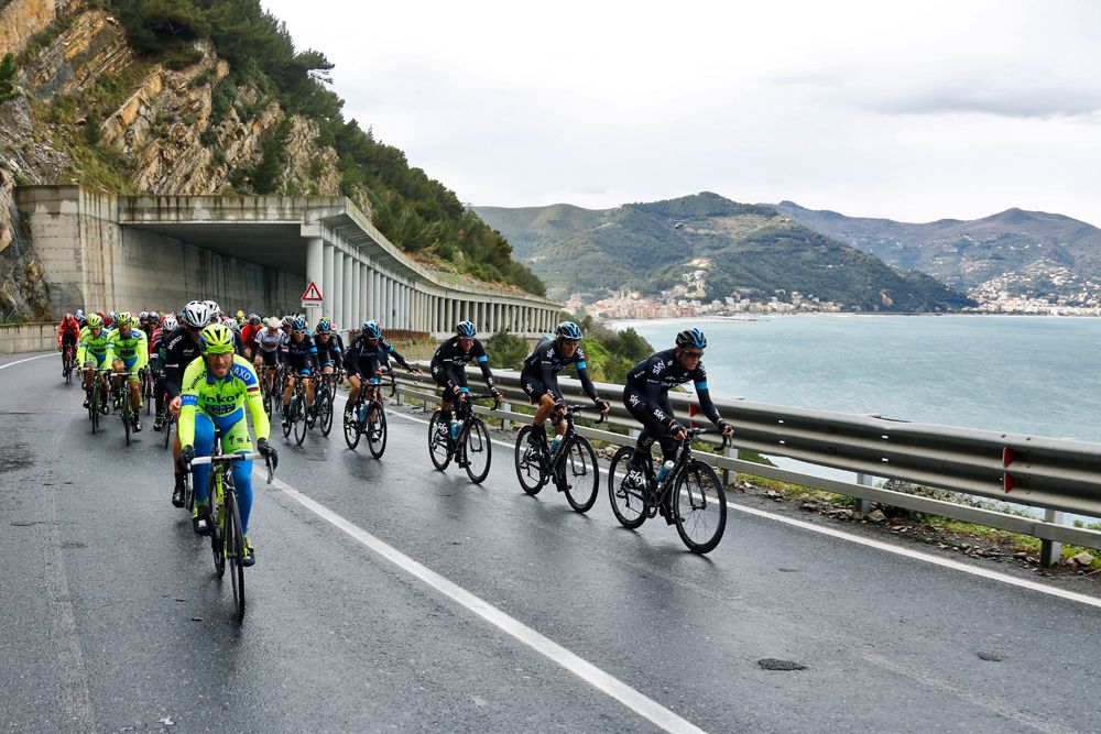 Team Sky and Tinkoff Saxo hit the front