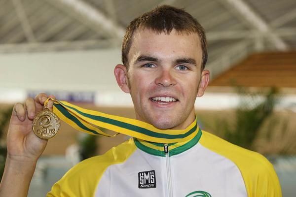 Jack Bobridge shows of his gold medal and Australian Champion's jersey