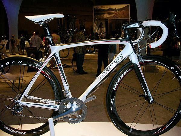Simply Red: Trek's Madone 6.9 Pro