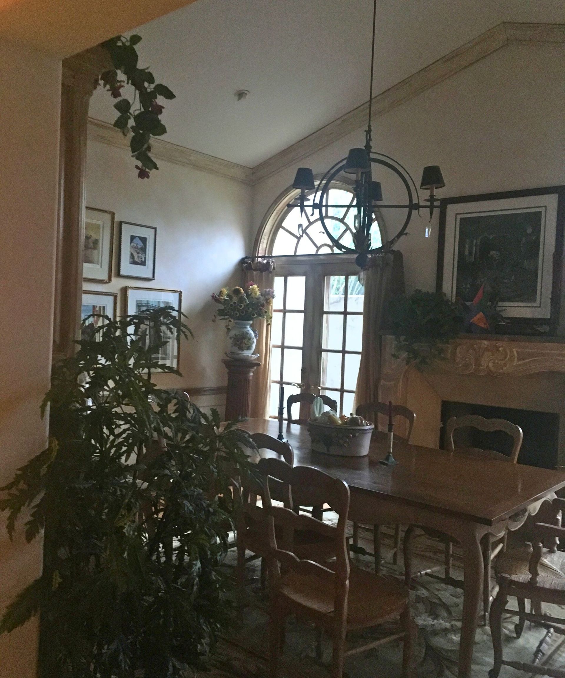 dining room before image