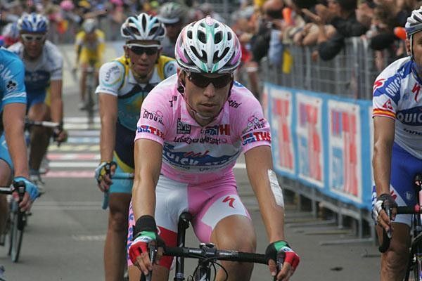 Giovanni Visconti finished in pink, and could only have one more day to enjoy the colour.