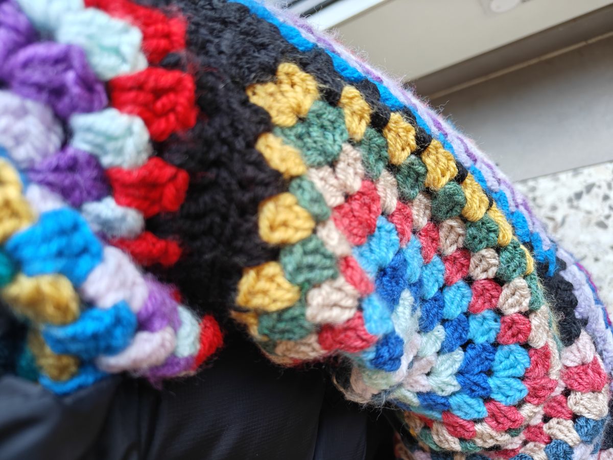 OnePlus 12R camera sample main jumper sleeve
