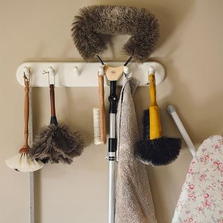 brushes with iron stand