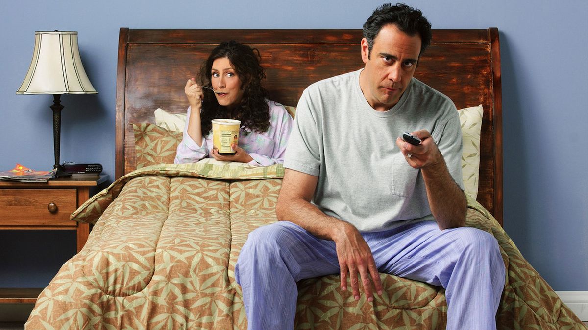 Brad Garrett and Joely Fisher in &#039;Til Death