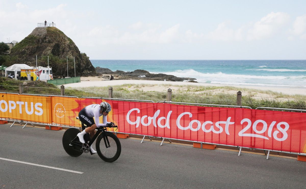 Linda Villumsen (New Zealand) rides to silver in the TT