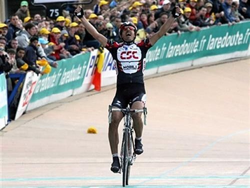 Fabian Cancellara (CSC) wins the 104th Paris-Roubaix