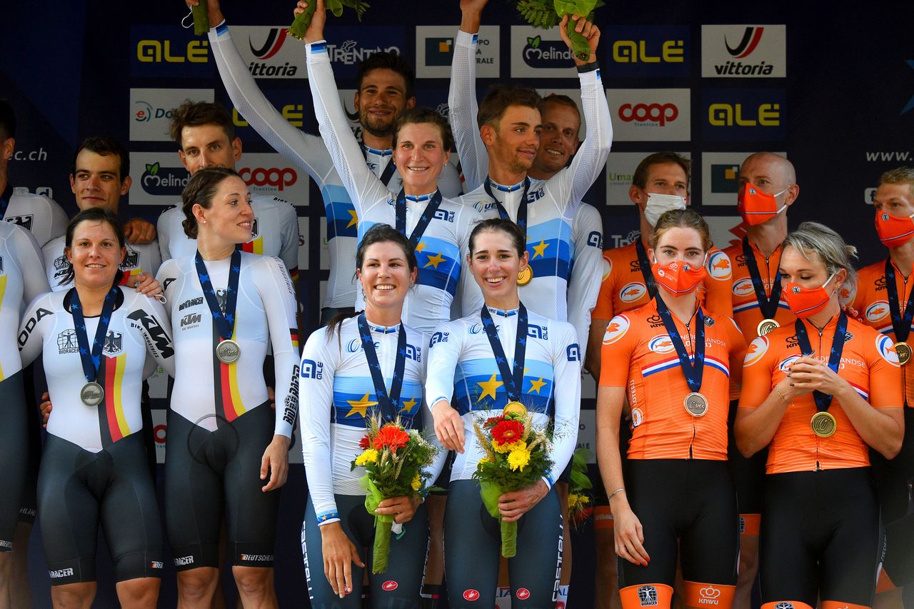 Italy take centre stage after winning the Team Relay