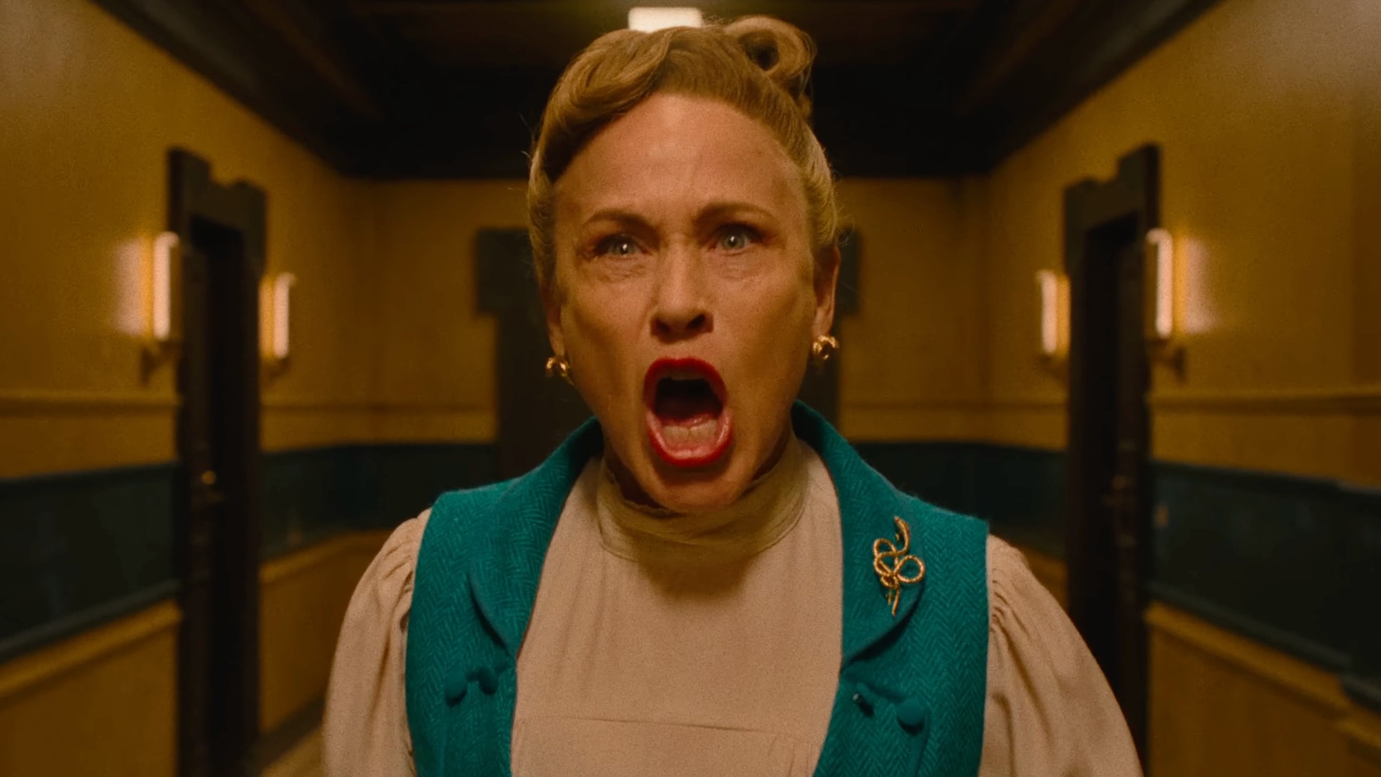 Lily Woodhouse screaming at Asia