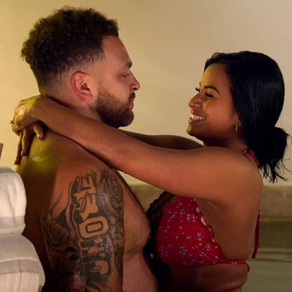 devonta and brittany w embrace in a pool in cabo in love is blind season 10