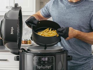 Ninja Foodi MAX Multi-Cooker [OP450UK], 7-in-1, 7.5L, Electric Pressure  Cooker and Air Fryer, Grey and Black: Buy Online at Best Price in UAE 