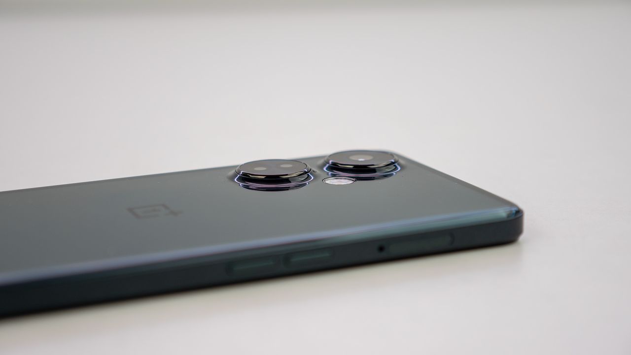 The camera humps on the back of the OnePlus Nord N30 5G