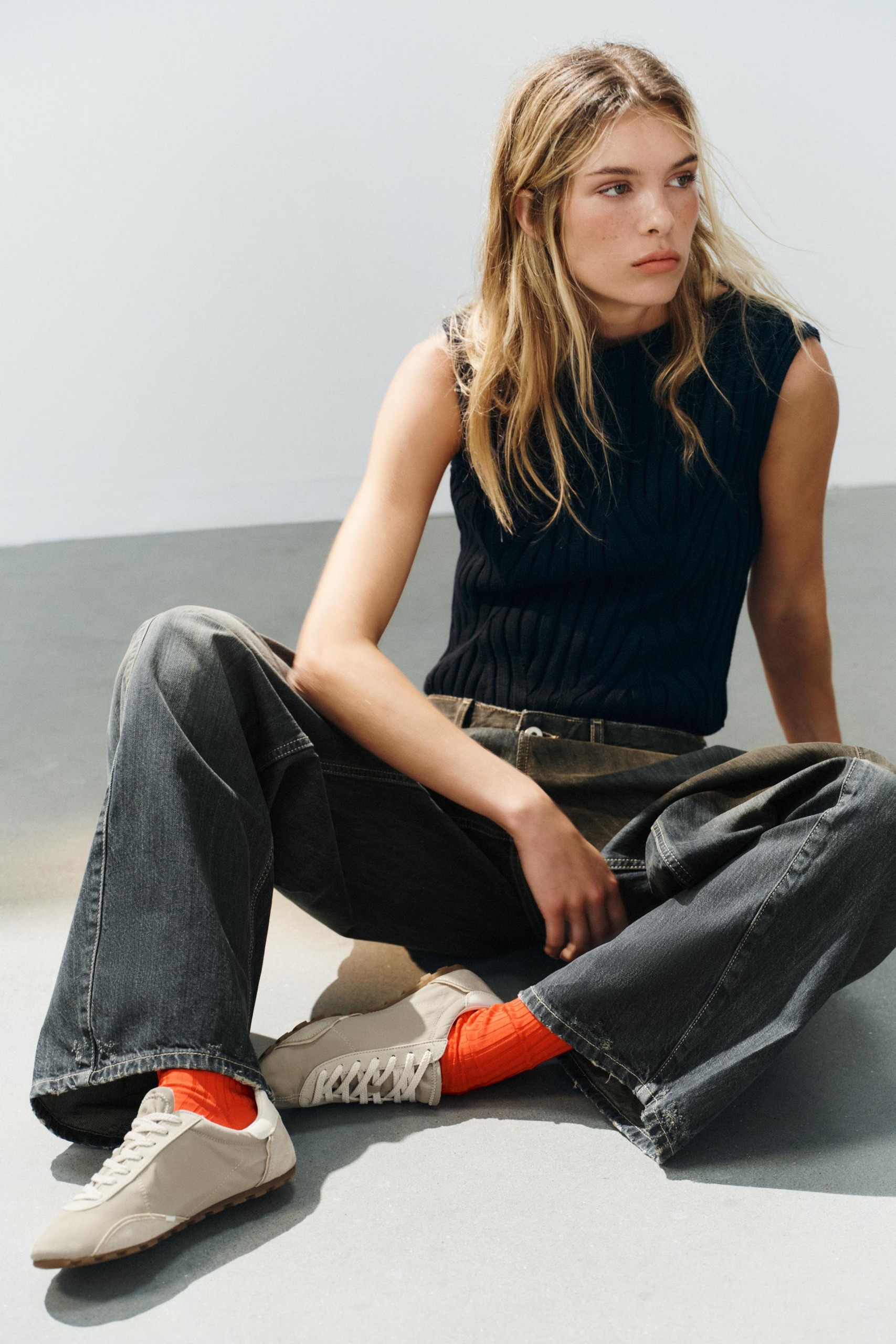 Contrast Heel Sneakers - Khaki Green - 5