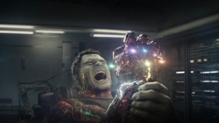 Smart Hulk (Mark Ruffalo) wielding the infinity gauntlet in Avengers: Endgame