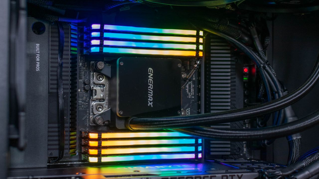 The Chillblast Fusion Threadripper Pro RTX 3975WX Workstation RAM showing activated RGB lighting