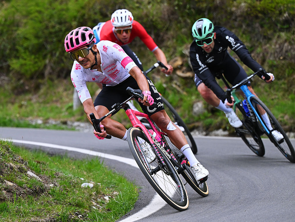 BORMIO ITALY MAY 28 Richard Carapaz of Ecuador and Team EF Education EasyPost competes during the 108th Giro dItalia 2025 Stage 17 a 155km stage from San Michele allAdige to Bormio 1200m UCIWT on May 28 2025 in Bormio Italy Photo by Tim de WaeleGetty Images