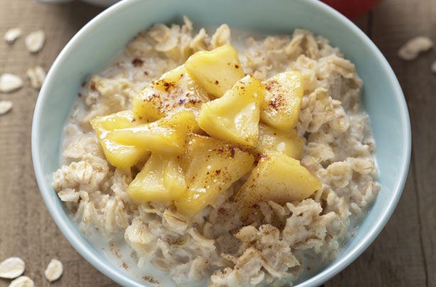 Apple and cinnamon porridge