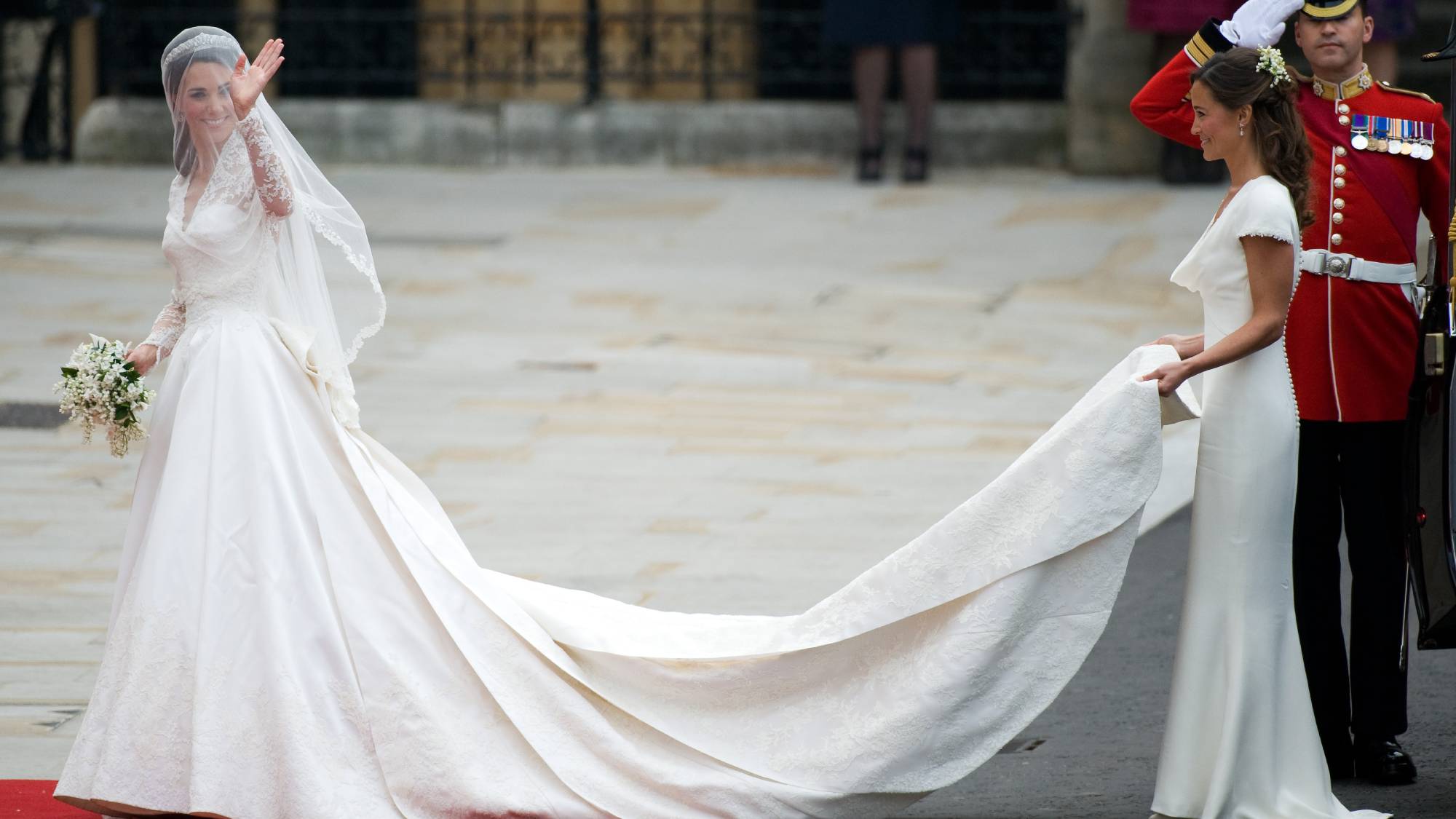 støj Illustrer garage Kate Middleton's second wedding dress was stunning | Marie Claire UK