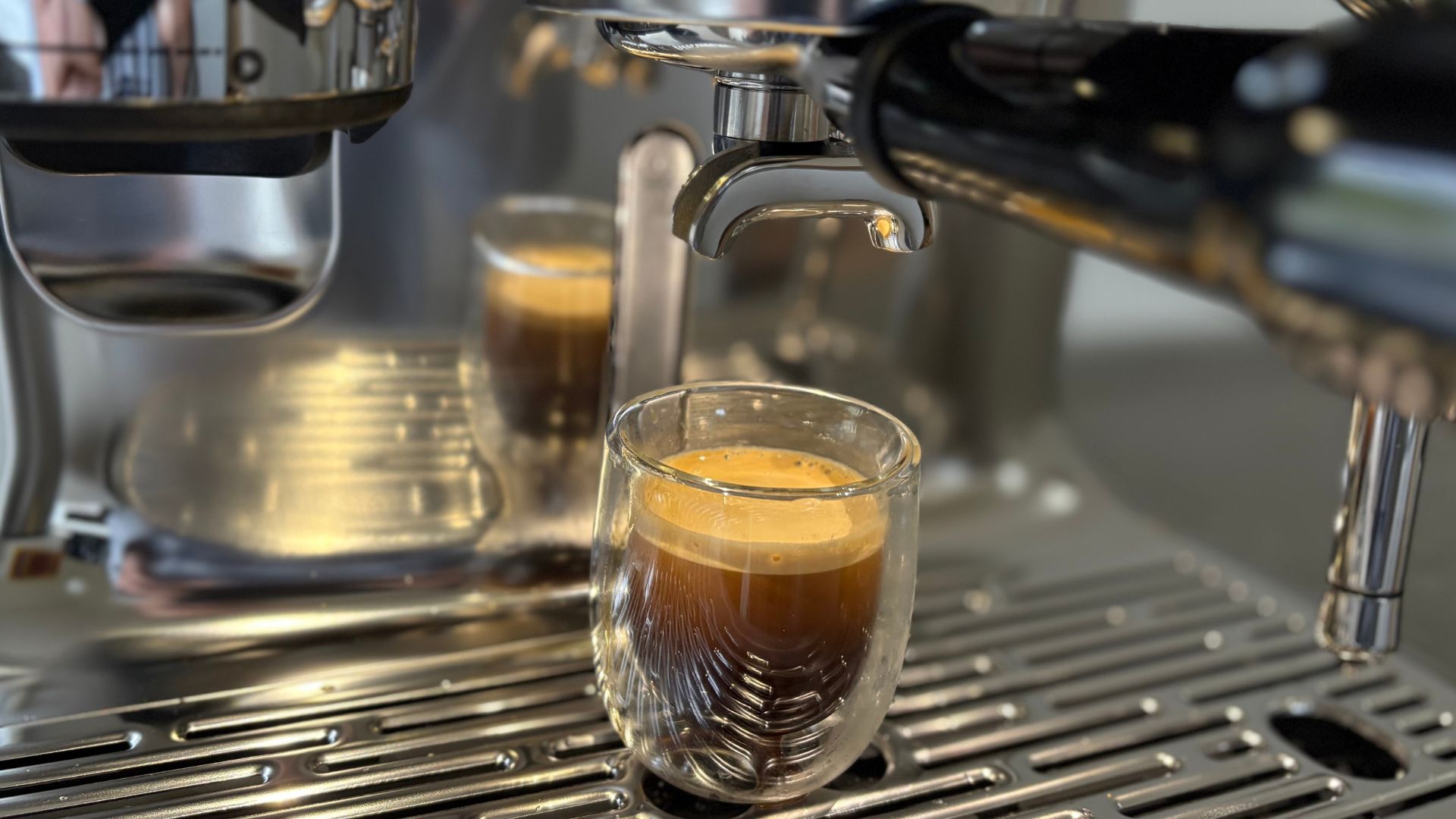 Testing the Sage Oracle Touch Coffee Machine