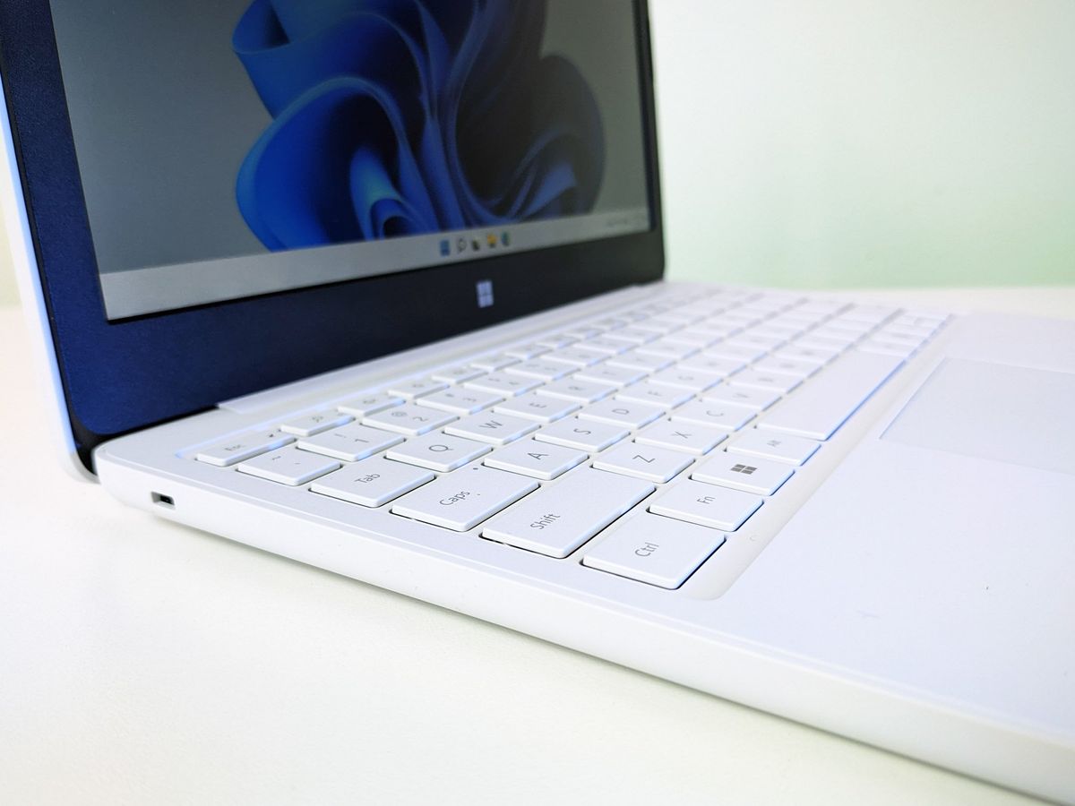 Surface Laptop Se Review