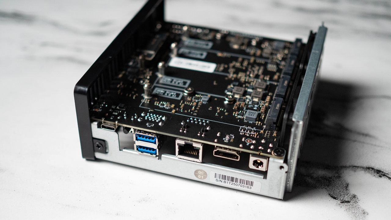TerraMaster F4 SSD NAS review